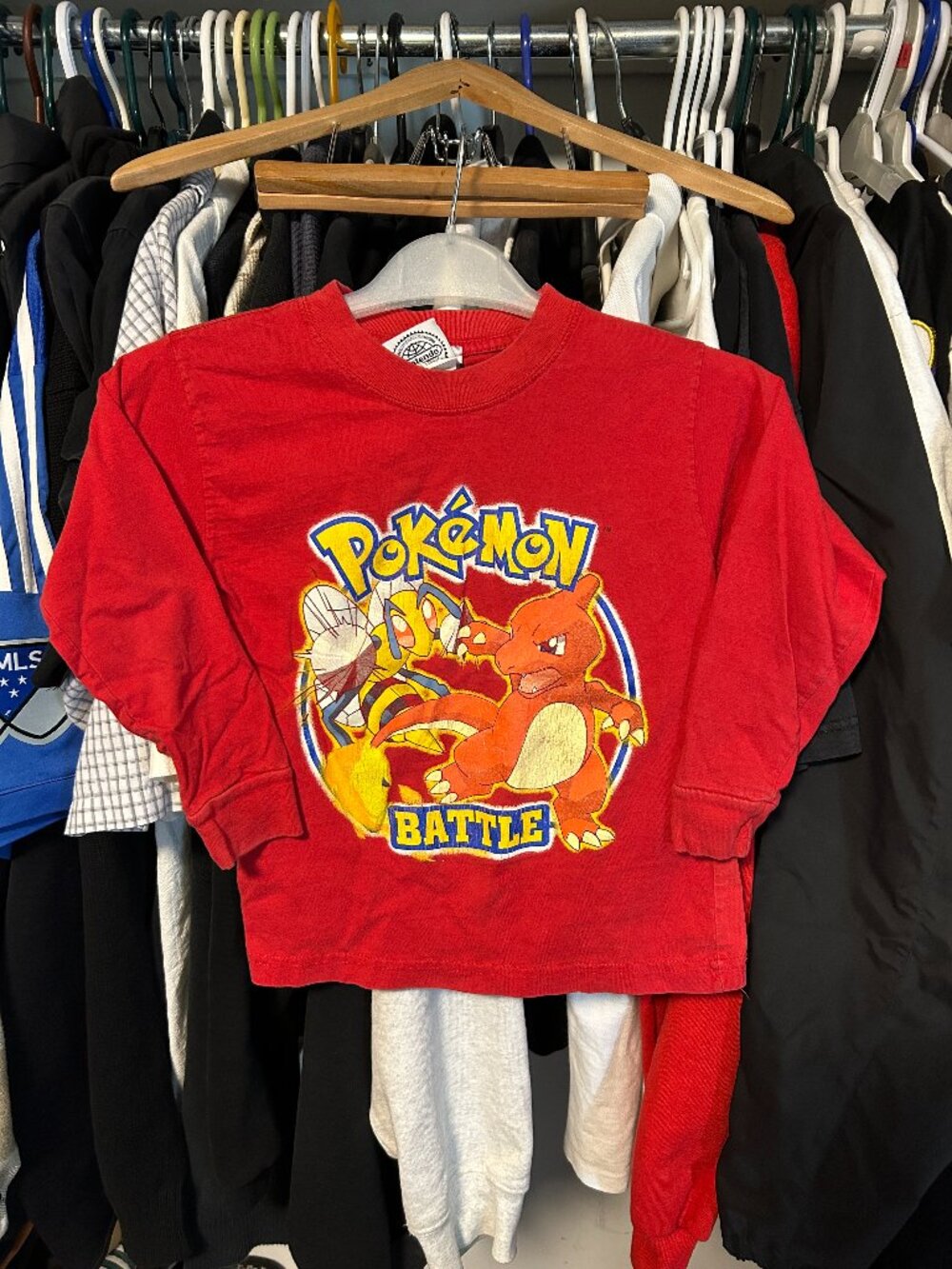 Pokemon Charmeleon Vintage Kid Red long sleeve - Size 5